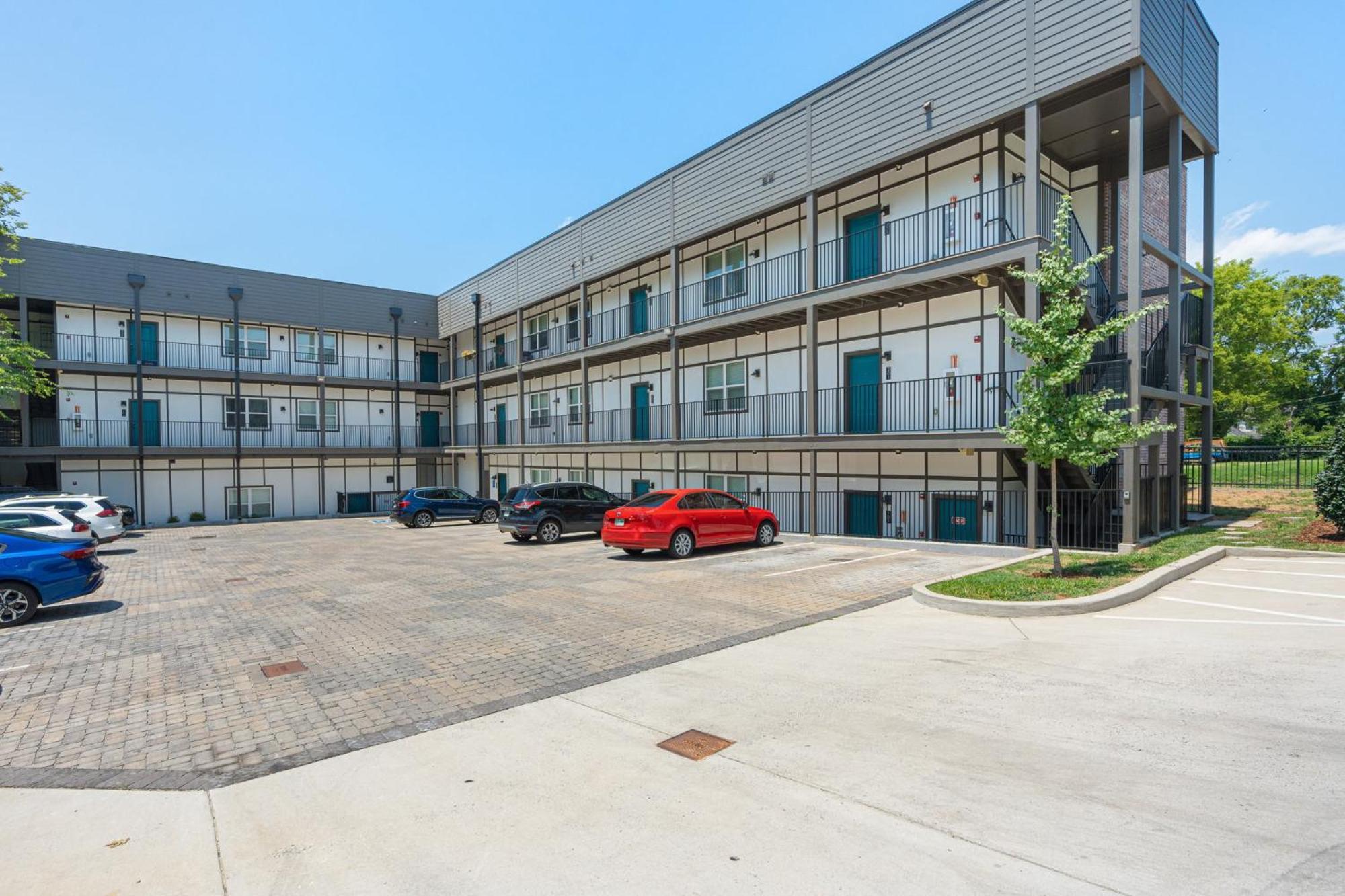 Modern Nashville Condo 5 Beds -3 Miles To Downtown Zewnętrze zdjęcie