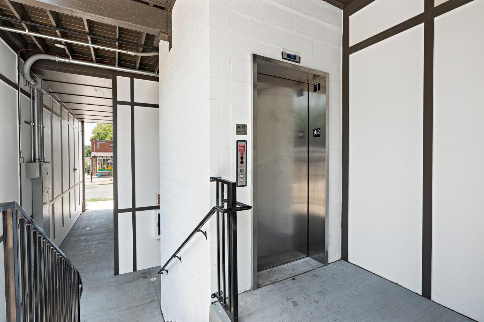 Modern Nashville Condo 5 Beds -3 Miles To Downtown Zewnętrze zdjęcie